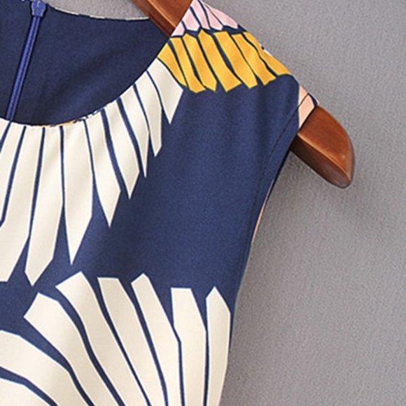 New Cranes Print Belted Wide Leg Jumpsuit Blue - Picture 6 of 10